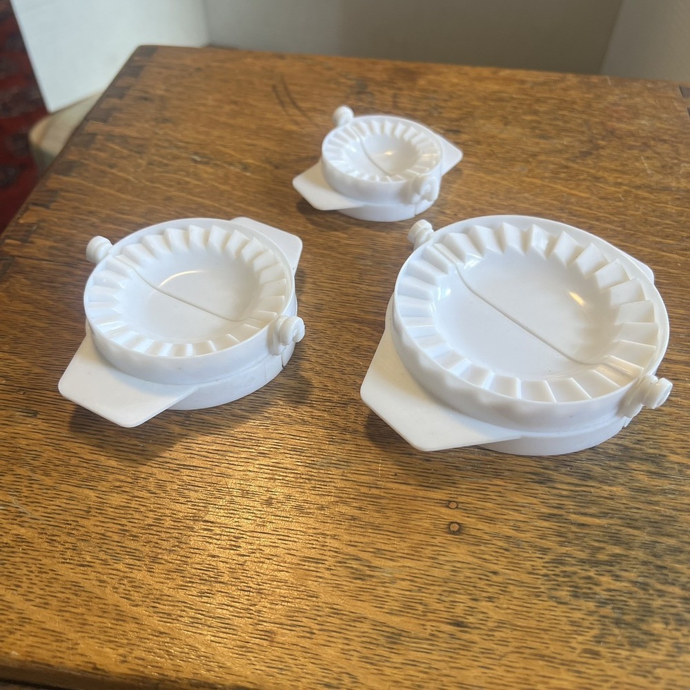 3Pcs DIY Dumpling Maker Set White Plastic Dough Press Meat Pie Empanada Mold